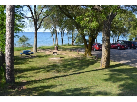 Philp Park Picnic area/ parking lot