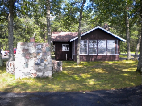 Atlanta, MI Vacation Rental - Lake front cottage on Clear Lake ...