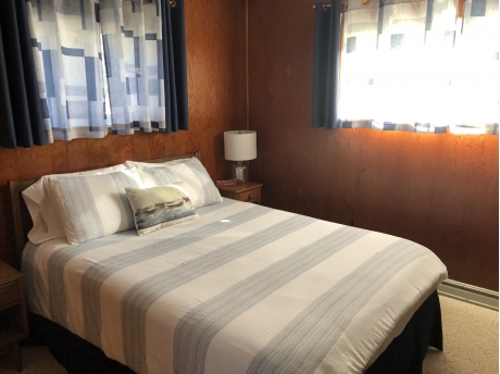 Main Bedroom with a Queen bed catches the morning sun