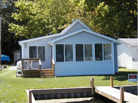 Ludington Mi Vacation Rental Cabin On Hamlin Lake Rentalbug Com