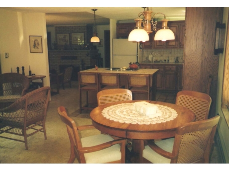 Dining room & kitchen