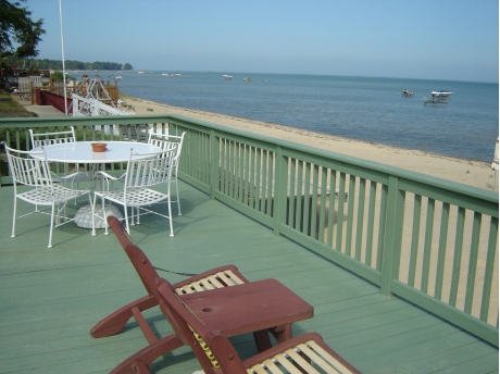 Caseville Mi Vacation Rental Charming Sunny Lakefront Cottage